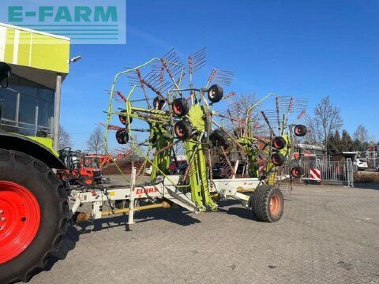 آلة تيبيس العشب/ آلة جمع العشب CLAAS liner 3600: صورة 1
