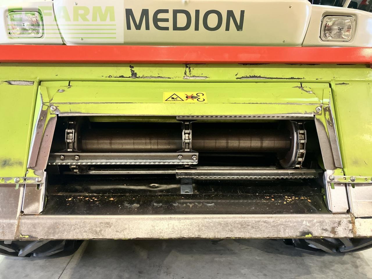 حصادة موحَّدة CLAAS medion 330: صورة 12