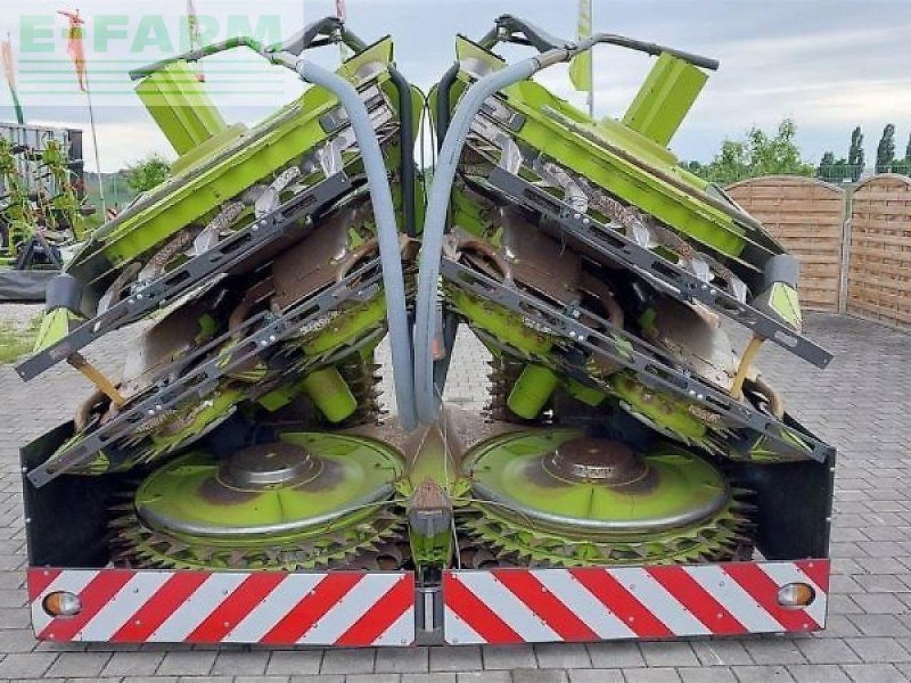 ملحق حصادة أعلاف CLAAS orbis 900: صورة 6
