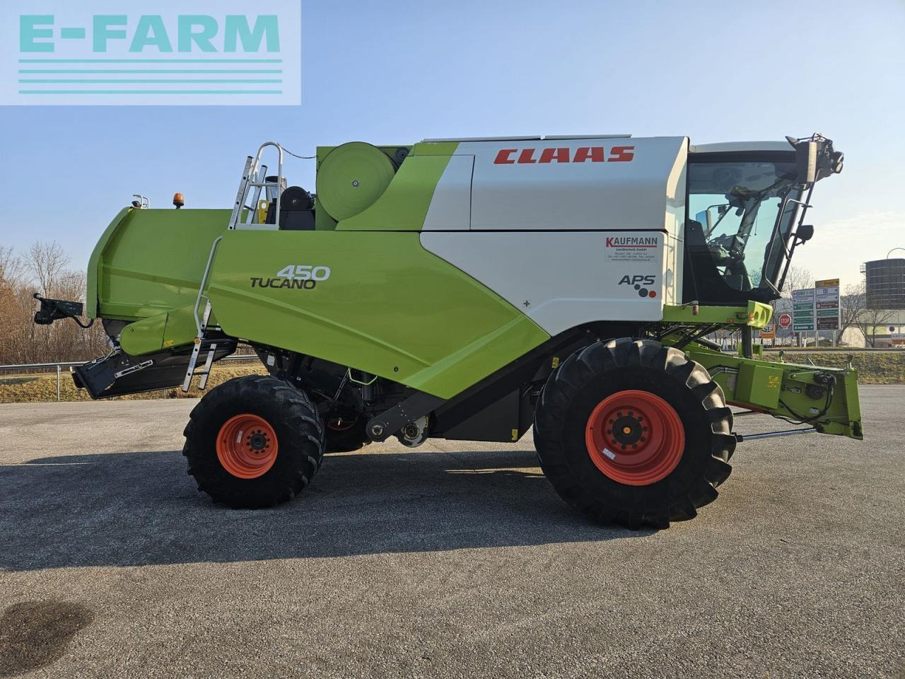 CLAAS tucano 450 - حصادة موحَّدة: صورة 4 CLAAS tucano 450 - حصادة موحَّدة: صورة 4