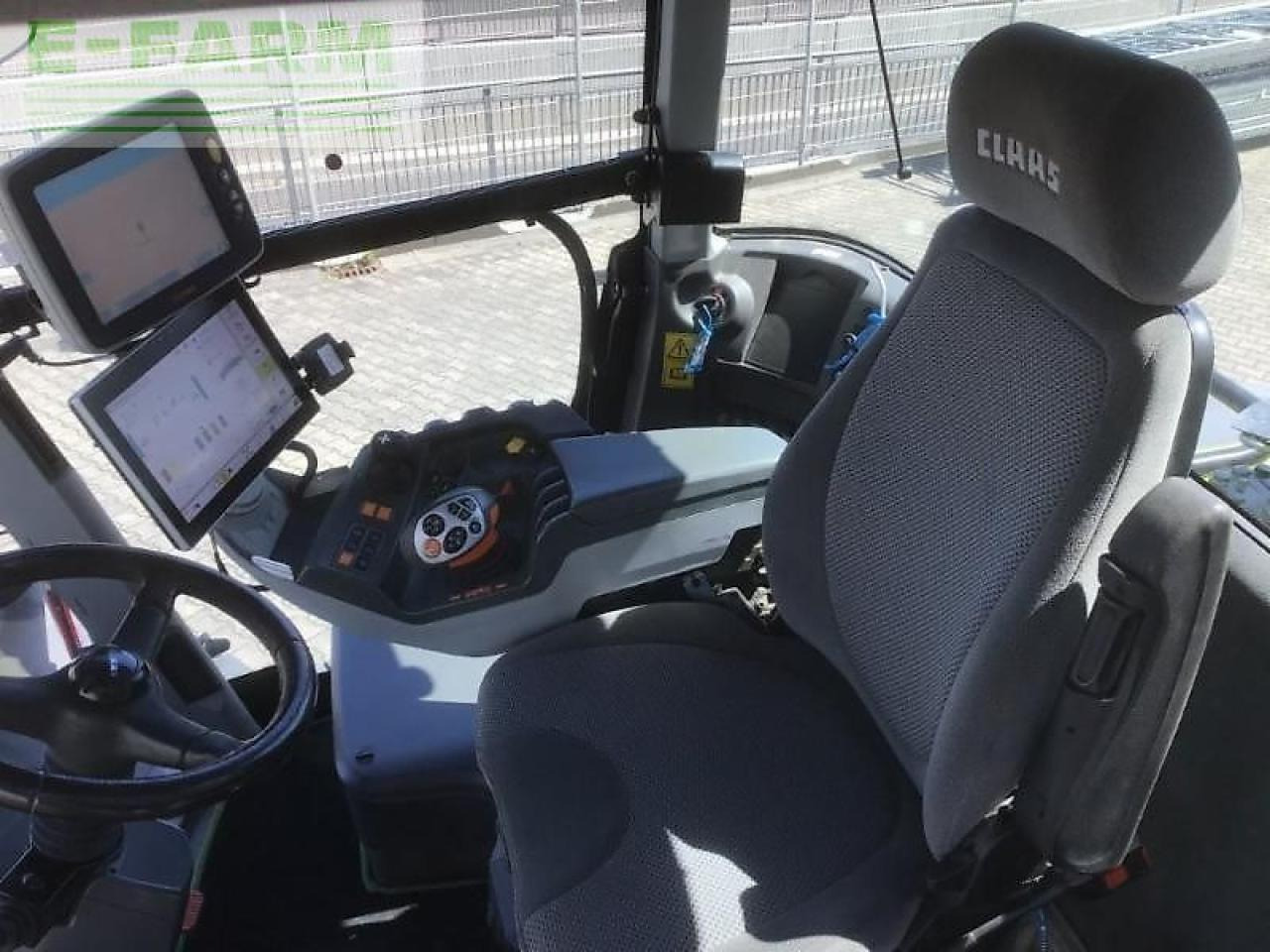 جرار CLAAS xerion 5000 trac vc TRAC VC: صورة 10 جرار CLAAS xerion 5000 trac vc TRAC VC: صورة 10