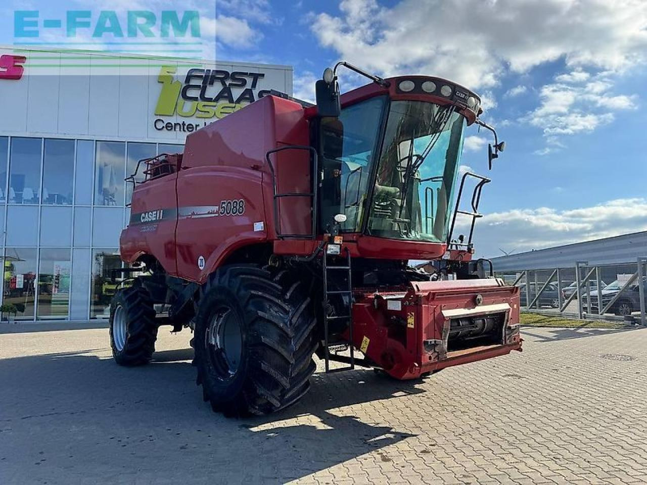 Case-IH 5088 - حصادة موحَّدة: صورة 1 Case-IH 5088 - حصادة موحَّدة: صورة 1