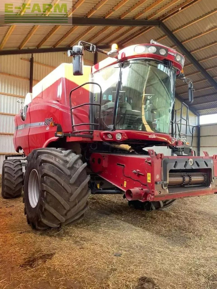 Case-IH 8010 - حصادة موحَّدة: صورة 2 Case-IH 8010 - حصادة موحَّدة: صورة 2