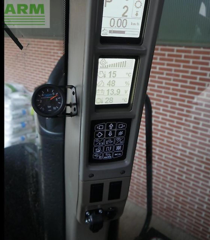 جرار Case-IH magnum 340 rowtrac gps: صورة 17