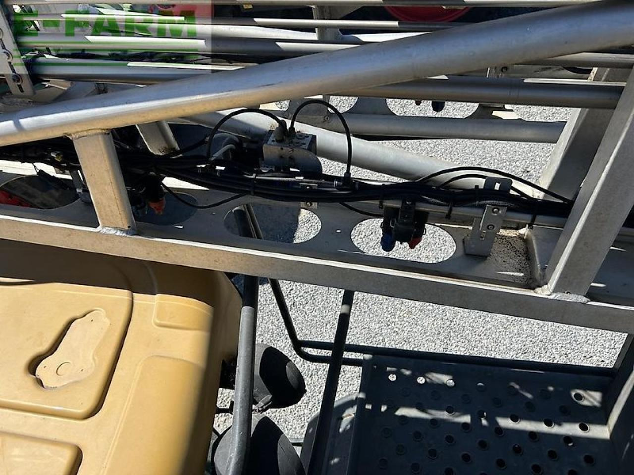 Challenger rg655 - بخاخ مقطورة: صورة 4 Challenger rg655 - بخاخ مقطورة: صورة 4