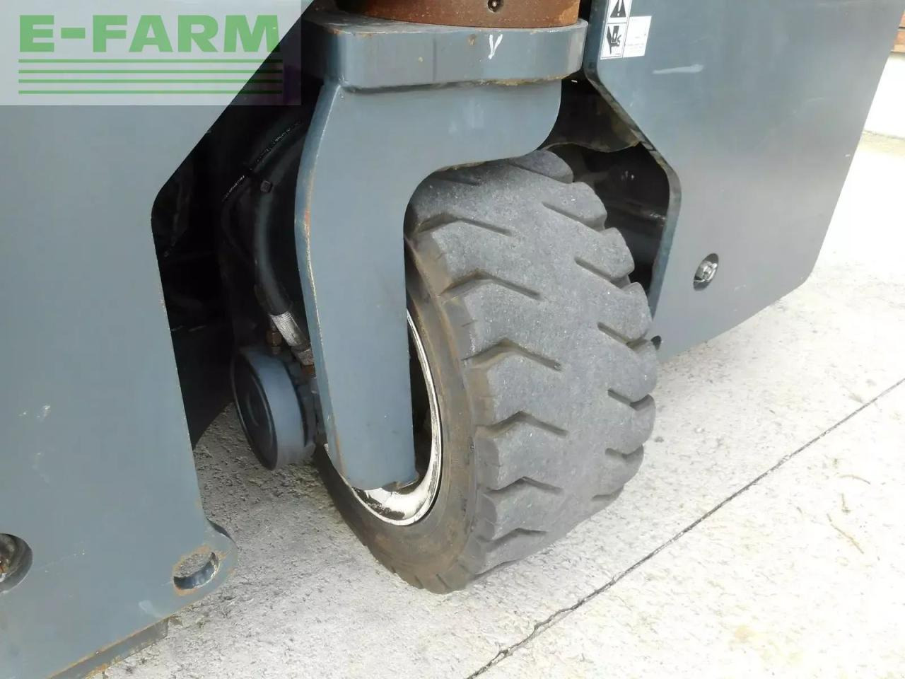 رافعة شوكية Combilift c4800s diesel allrad 4wege stapler: صورة 16 رافعة شوكية Combilift c4800s diesel allrad 4wege stapler: صورة 16