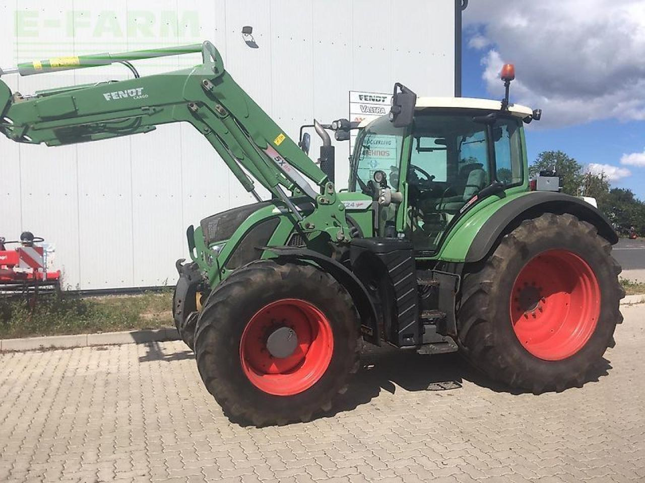 Fendt 724 scr profi plus *fl,fzw* - جرار: صورة 2 Fendt 724 scr profi plus *fl,fzw* - جرار: صورة 2