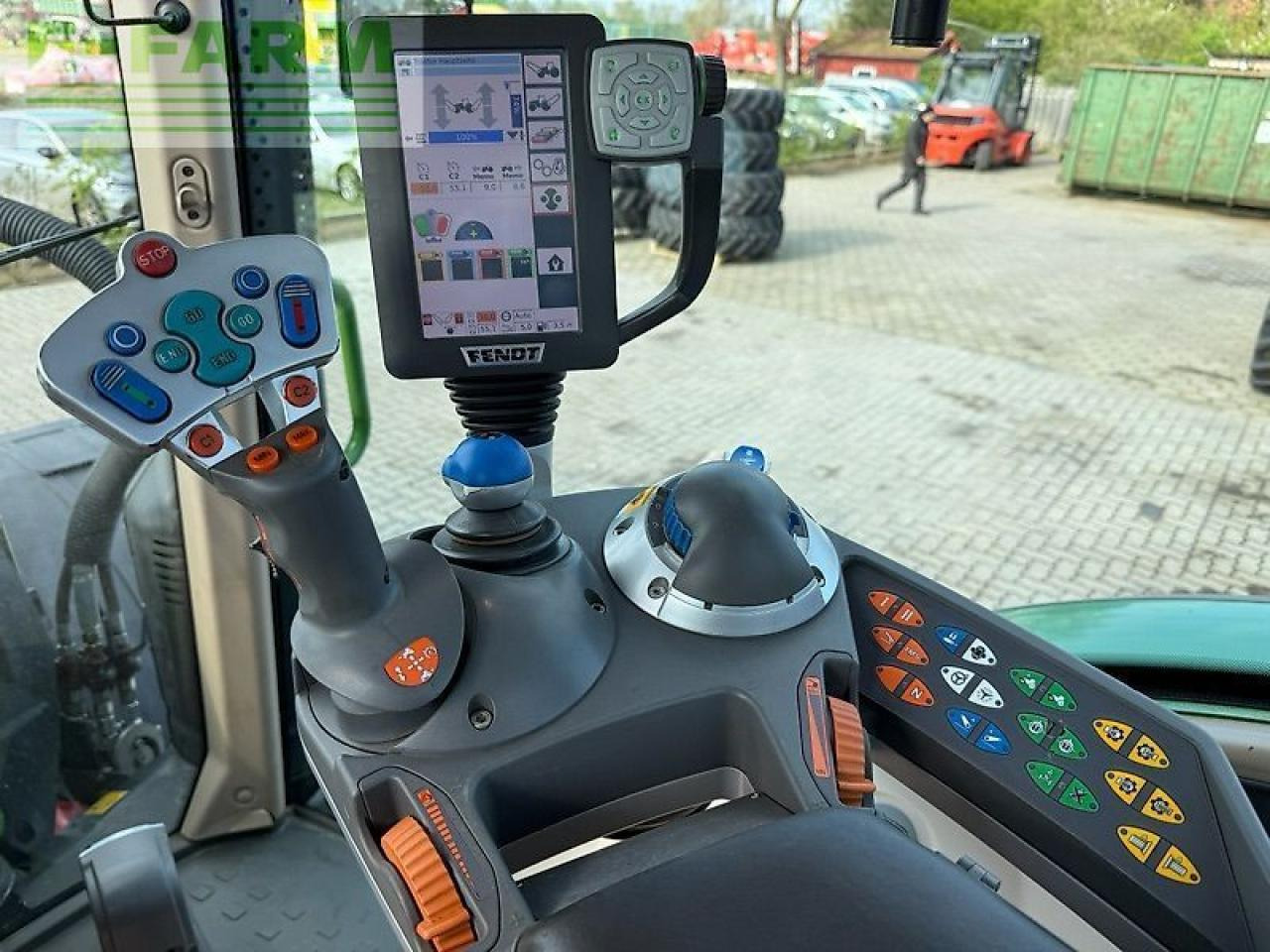 جرار Fendt 724 vario: صورة 16