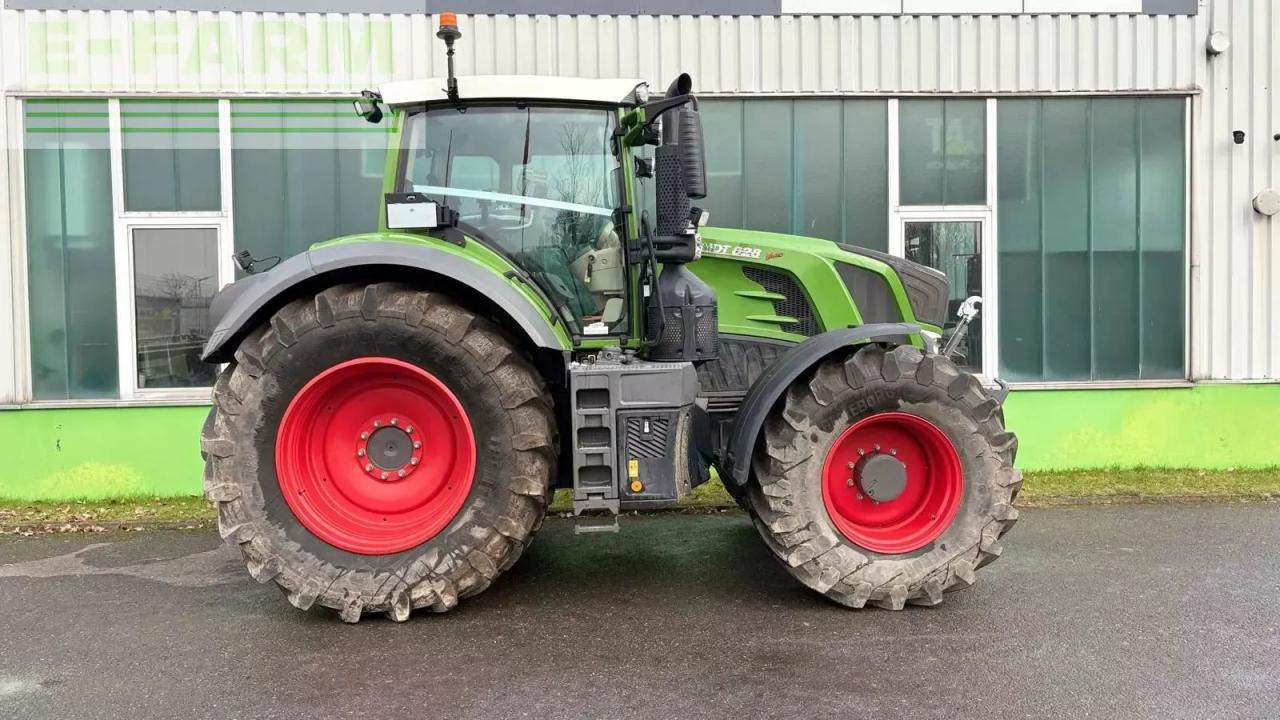 Fendt 828 vario power+ PowerPlus - جرار: صورة 2 Fendt 828 vario power+ PowerPlus - جرار: صورة 2