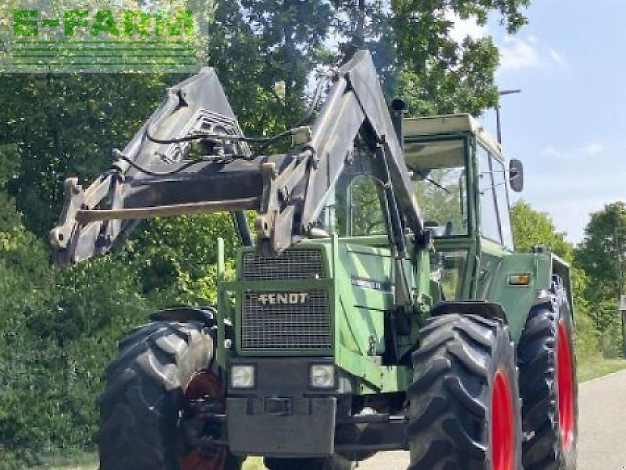 Fendt favorit 615 ls - جرار: صورة 2 Fendt favorit 615 ls - جرار: صورة 2