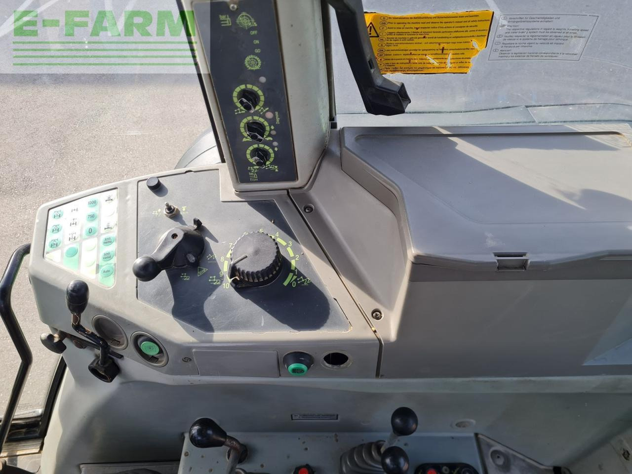 Fendt favorit 818 - جرار: صورة 2 Fendt favorit 818 - جرار: صورة 2