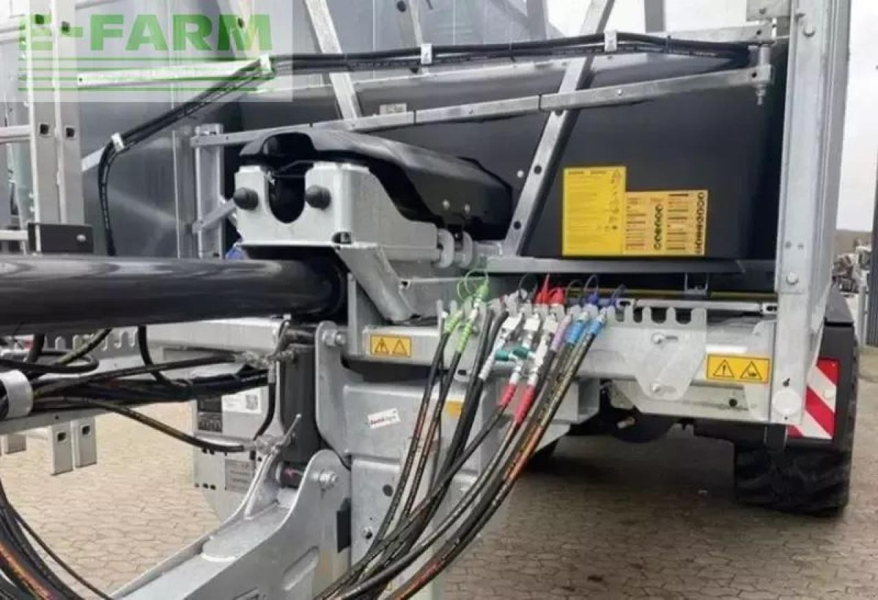 Fliegl asw 281 taurus fox tandem bogie - مقطورة زراعية قلابة: صورة 4 Fliegl asw 281 taurus fox tandem bogie - مقطورة زراعية قلابة: صورة 4