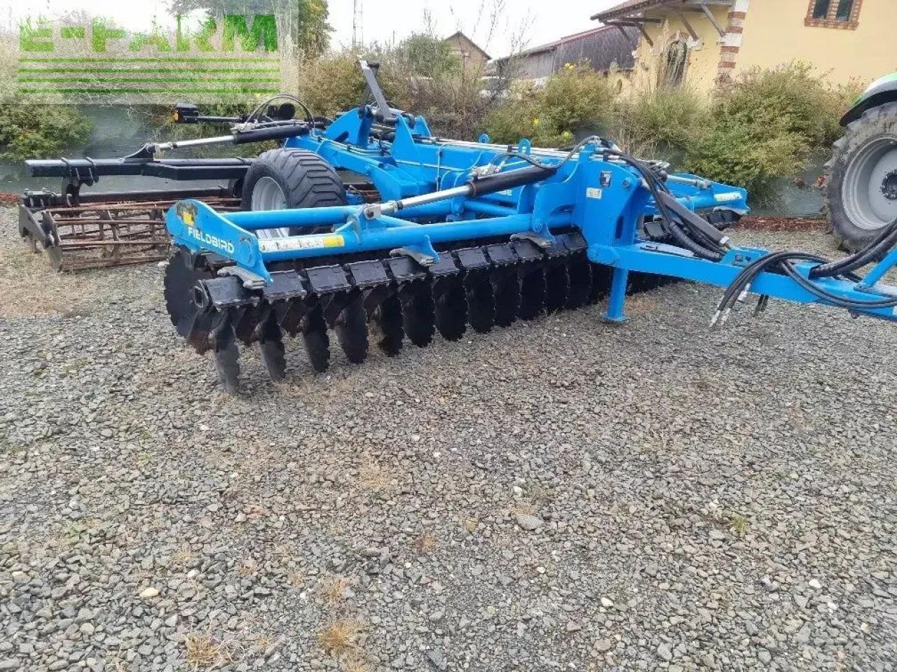 Gregoire Besson fildbird - المحراث: صورة 2 Gregoire Besson fildbird - المحراث: صورة 2