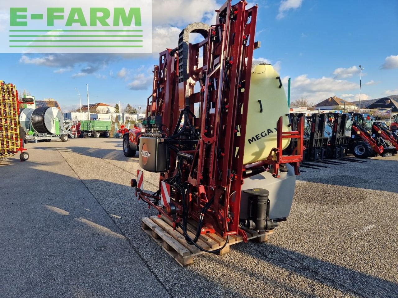 Hardi Mega 12 - بخاخ مركب على الجرار: صورة 4 Hardi Mega 12 - بخاخ مركب على الجرار: صورة 4