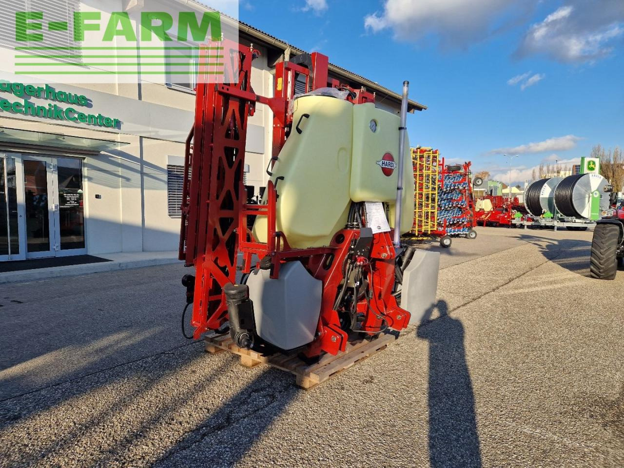 Hardi Mega 12 - بخاخ مركب على الجرار: صورة 3 Hardi Mega 12 - بخاخ مركب على الجرار: صورة 3