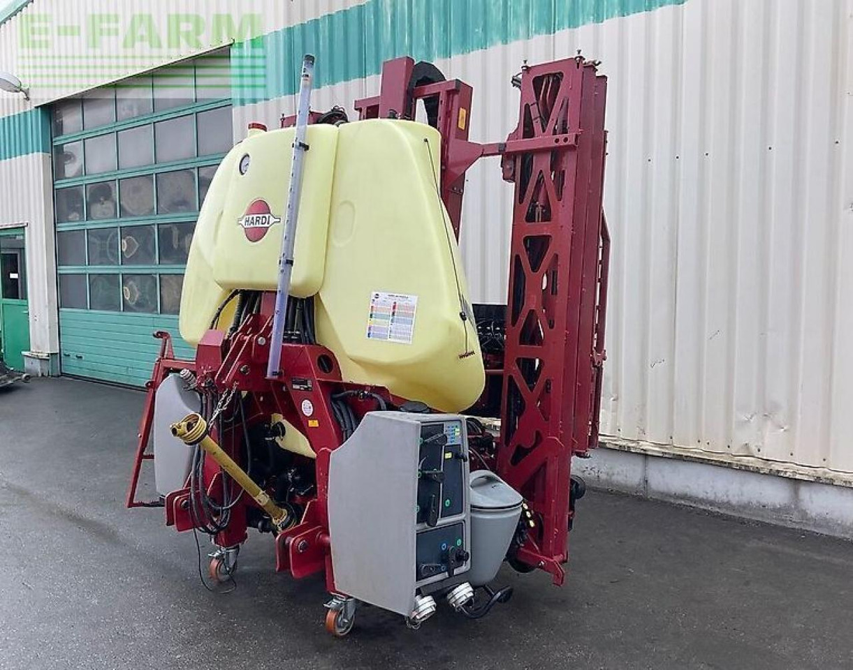 Hardi mega 1200 - بخاخ مقطورة: صورة 1 Hardi mega 1200 - بخاخ مقطورة: صورة 1