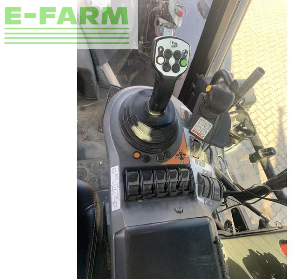 جرار JCB 4220 fasttrac mit jd-autotrac vorbereitung + stoll konsolen: صورة 10