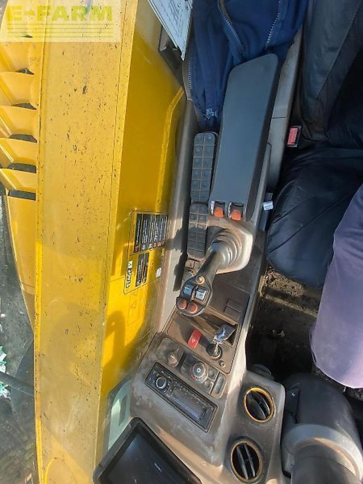 رافعة تلسكوبية JCB 542-70: صورة 8