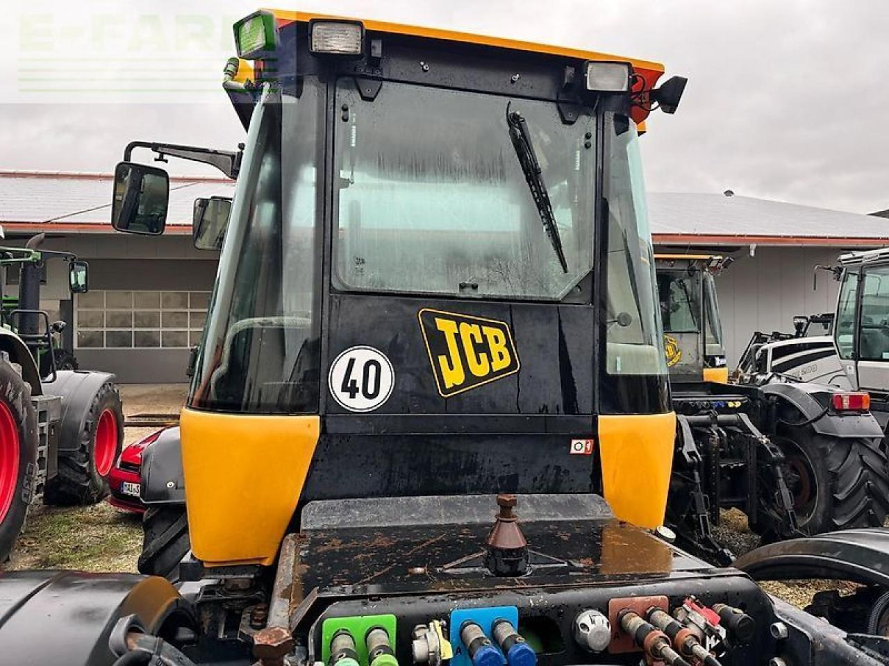 JCB fastrac 2115 / 4ws - جرار: صورة 4 JCB fastrac 2115 / 4ws - جرار: صورة 4