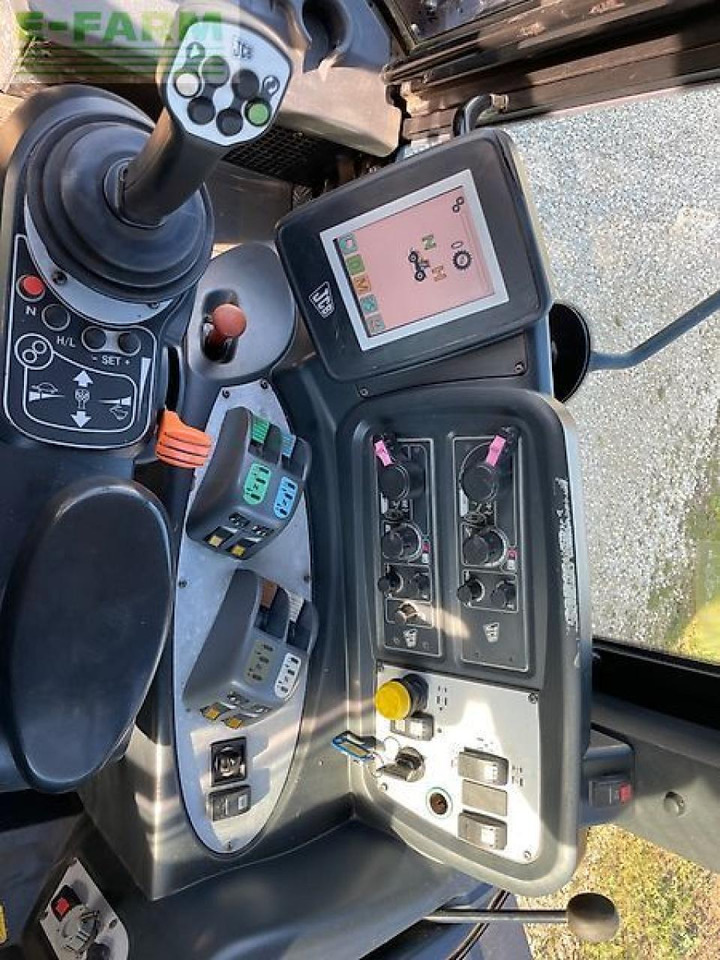 جرار JCB fastrac 8250: صورة 10