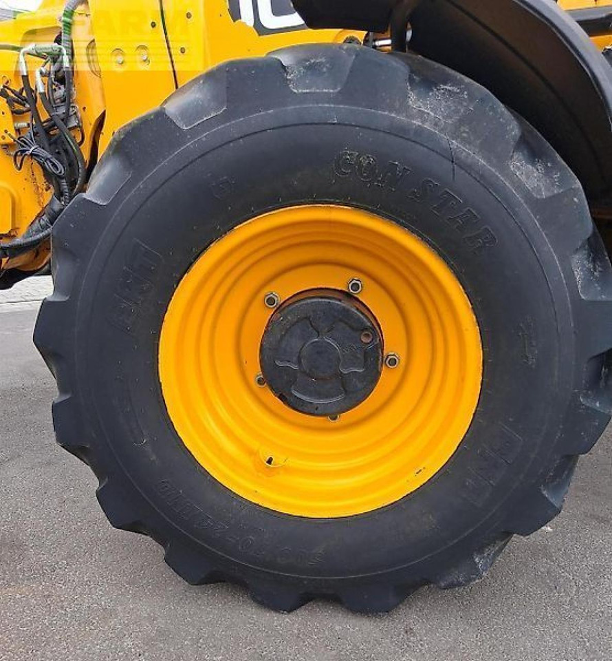اللودر بعجل JCB tm 320s: صورة 16
