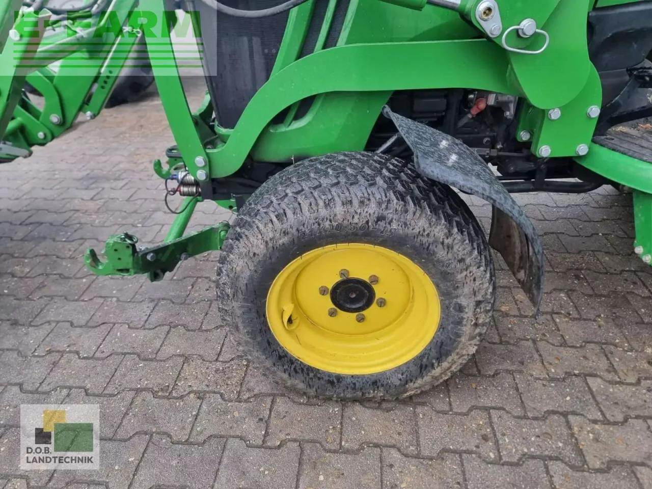 جرار John Deere 3520 e-hydro: صورة 8