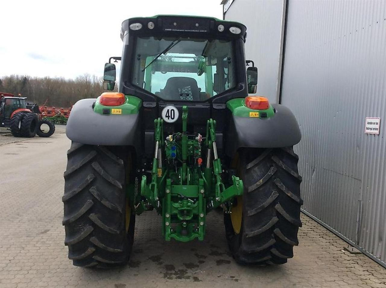 John Deere 6100 m - جرار: صورة 4 John Deere 6100 m - جرار: صورة 4