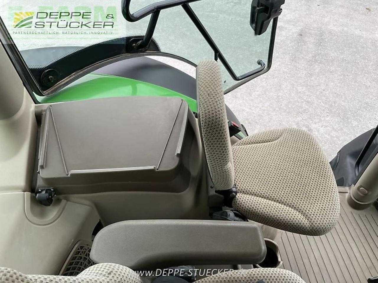 جرار John Deere 6215r: صورة 6