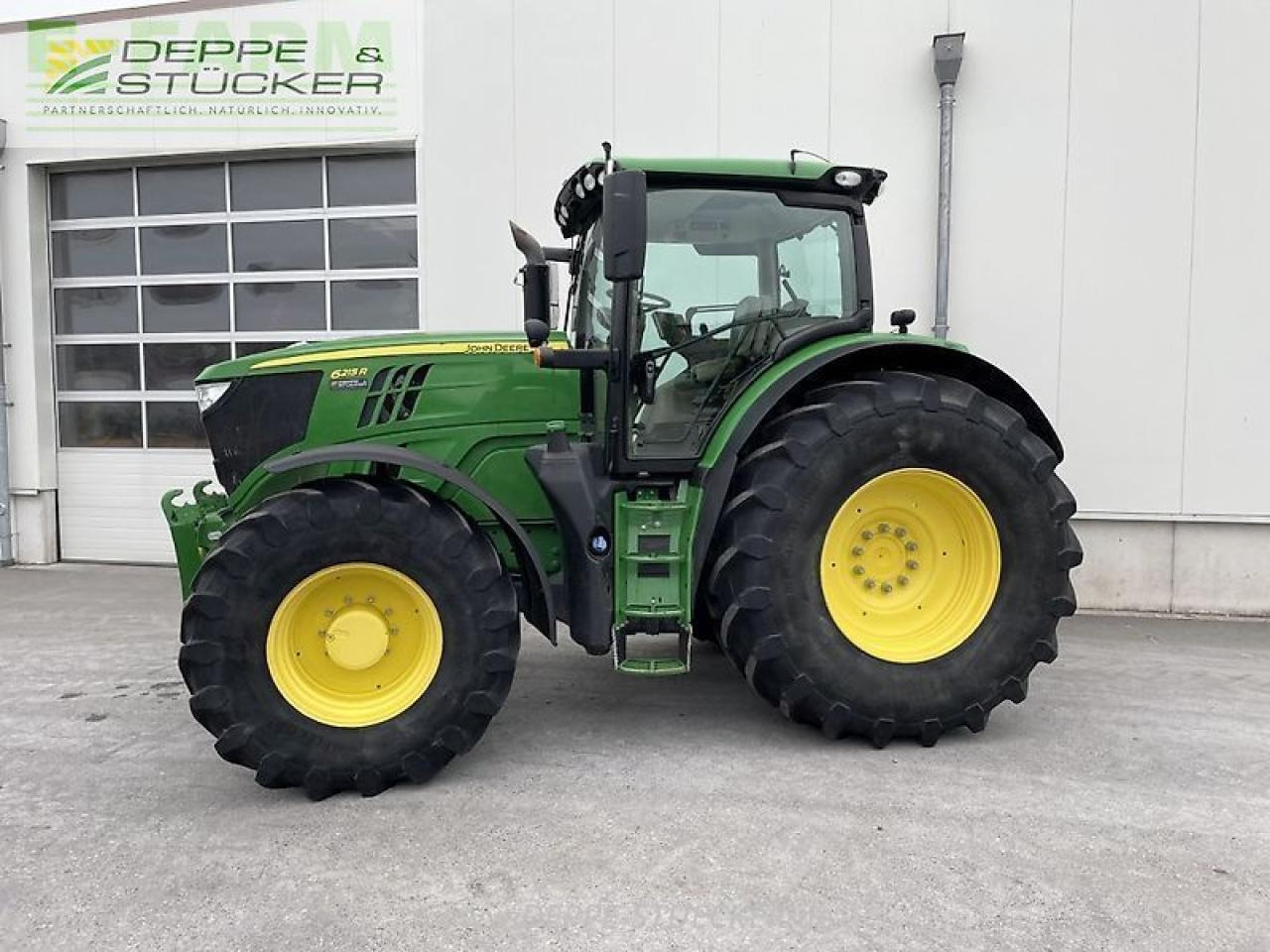جرار John Deere 6215r: صورة 14