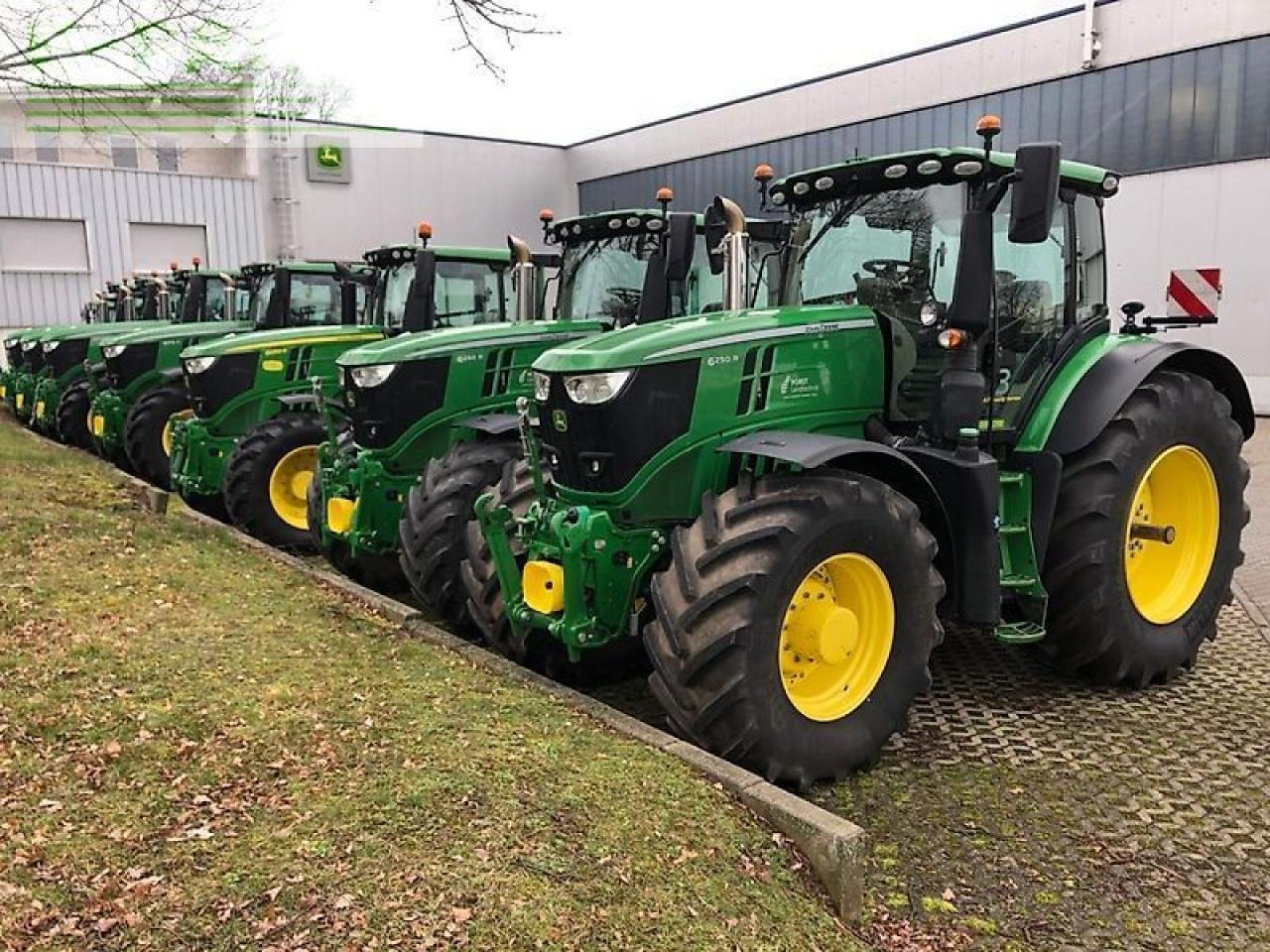John Deere 6250r mit fkh/ fzw/ ap-40km/h - جرار: صورة 1 John Deere 6250r mit fkh/ fzw/ ap-40km/h - جرار: صورة 1