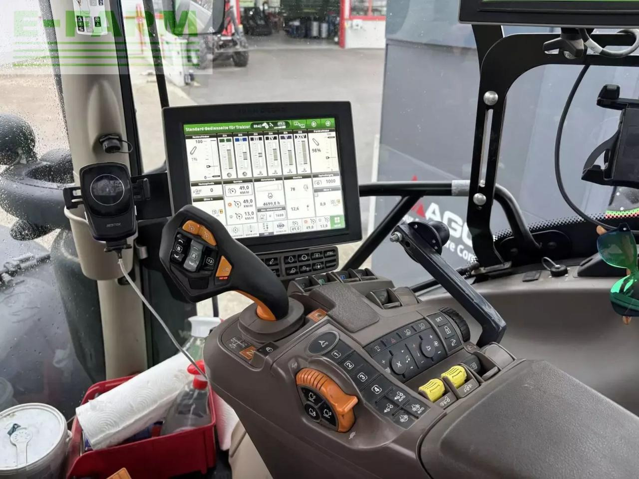 جرار John Deere 6250r: صورة 18