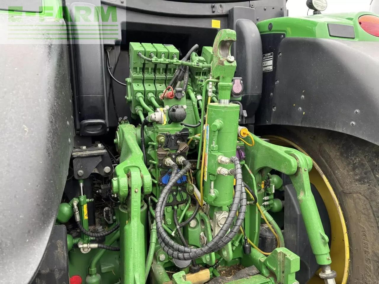 جرار John Deere 6250r: صورة 7