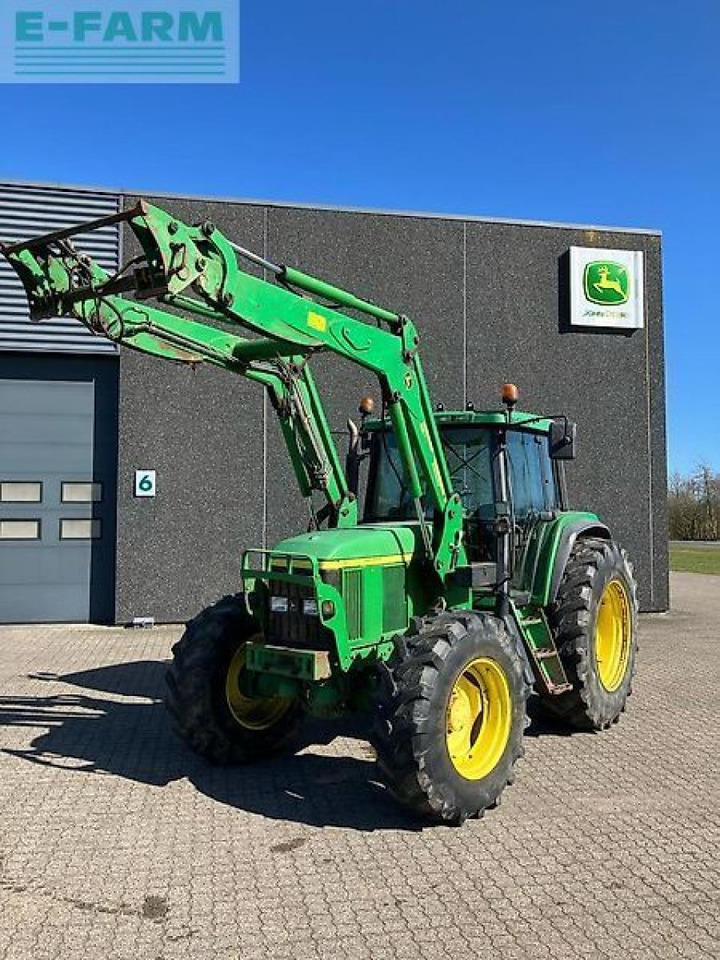 John Deere 6810 - جرار: صورة 1 John Deere 6810 - جرار: صورة 1