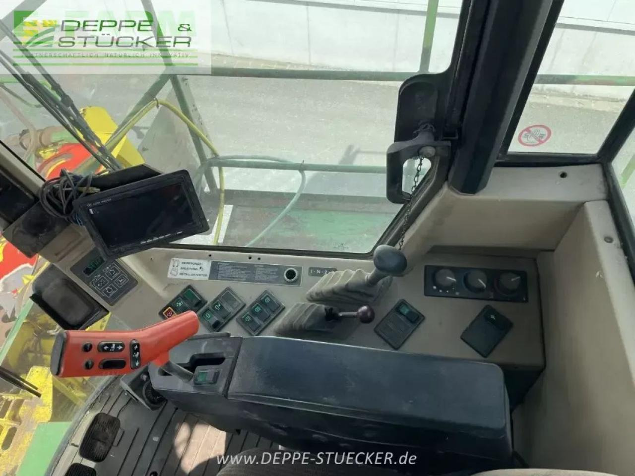 حصادة الأعلاف John Deere 6810: صورة 11 حصادة الأعلاف John Deere 6810: صورة 11