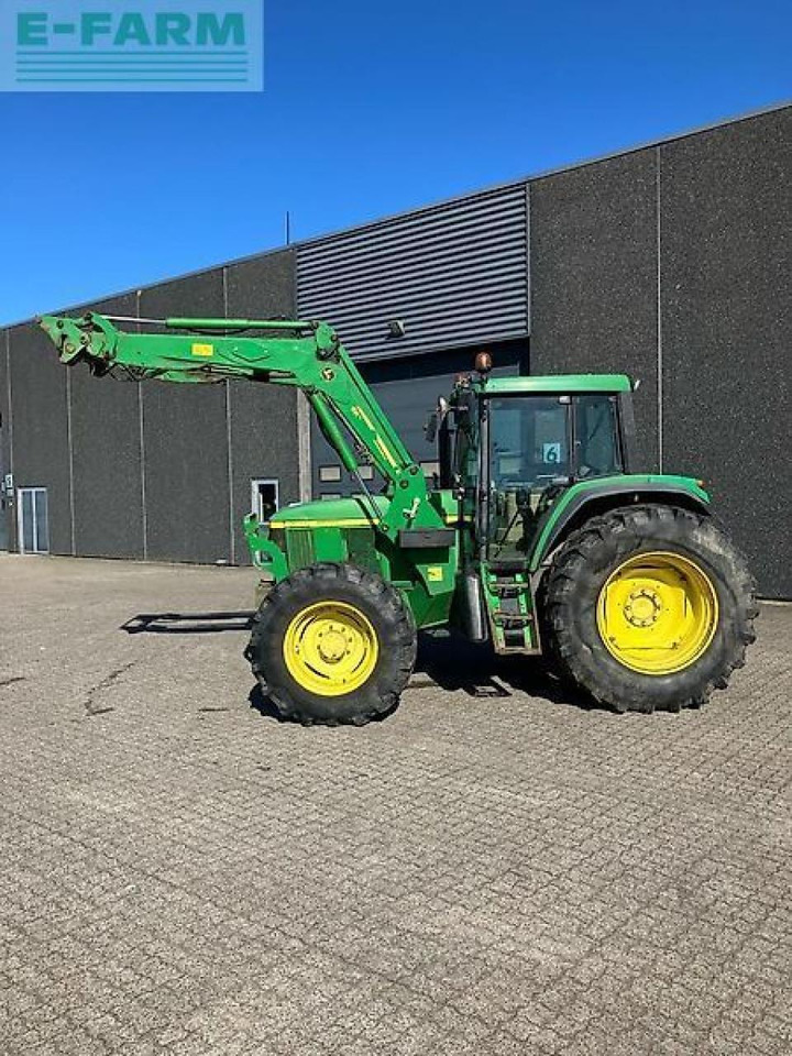 John Deere 6810 - جرار: صورة 2 John Deere 6810 - جرار: صورة 2