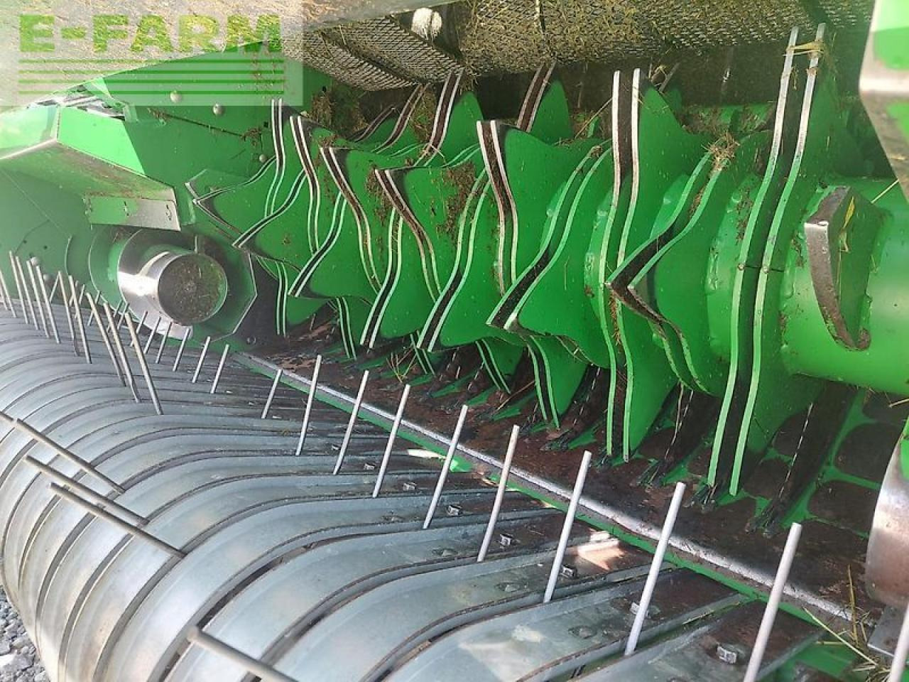 مكبس البالات المستطيله John Deere 864 maxicut: صورة 8