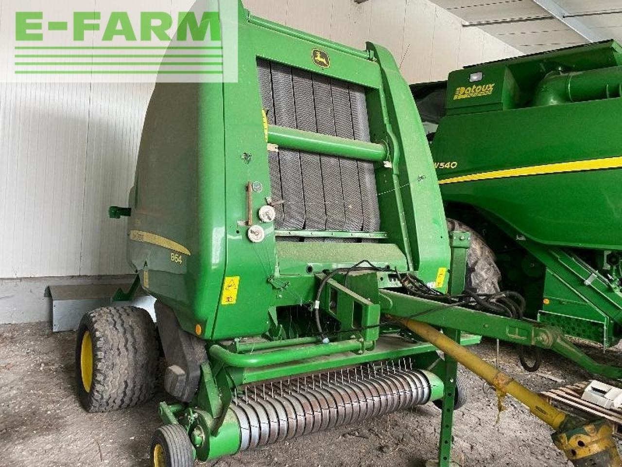 John Deere 864 - مكبس البالات المستطيله: صورة 5 John Deere 864 - مكبس البالات المستطيله: صورة 5