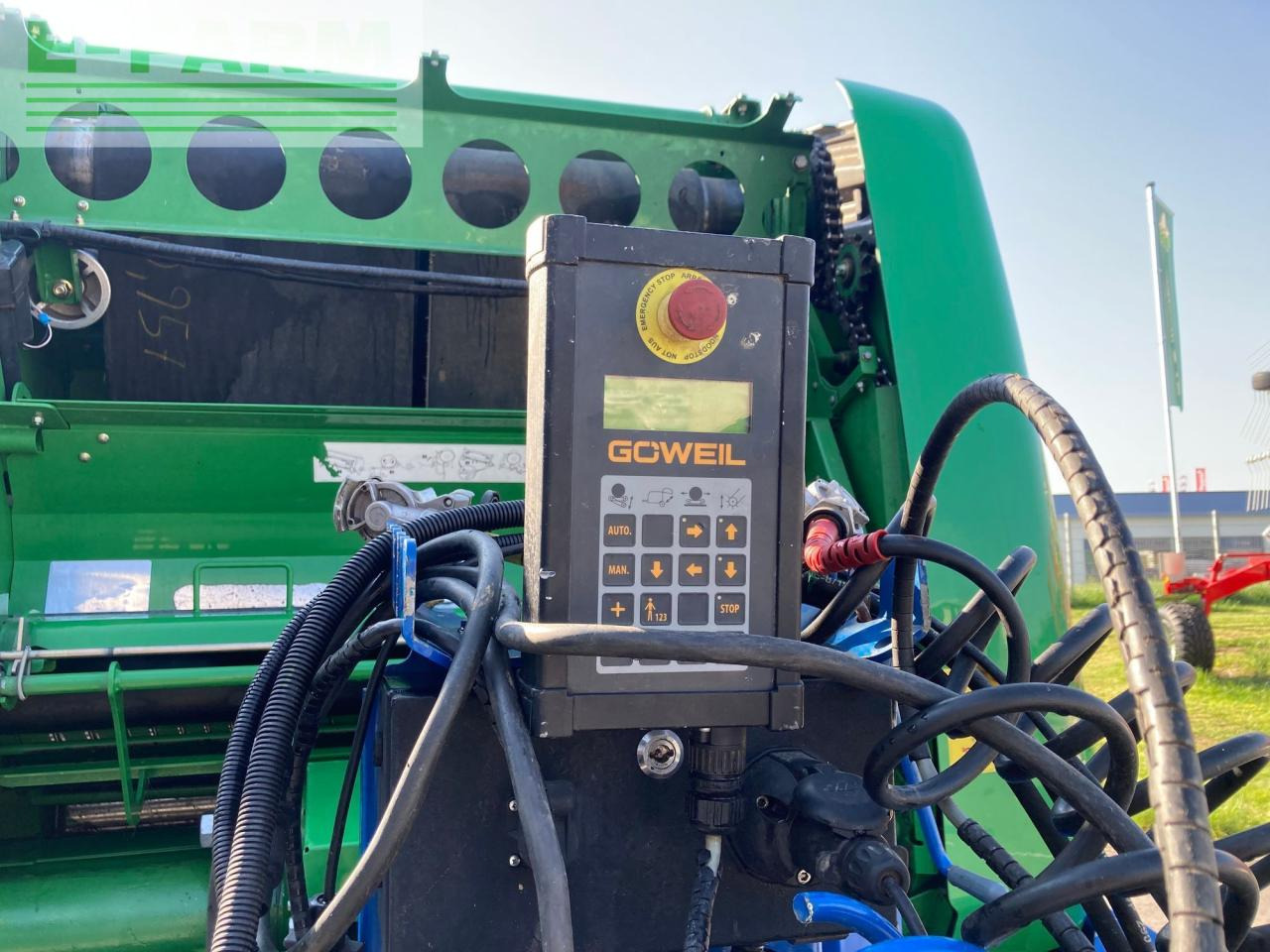 مكبس البالات المستطيله John Deere 960: صورة 15 مكبس البالات المستطيله John Deere 960: صورة 15