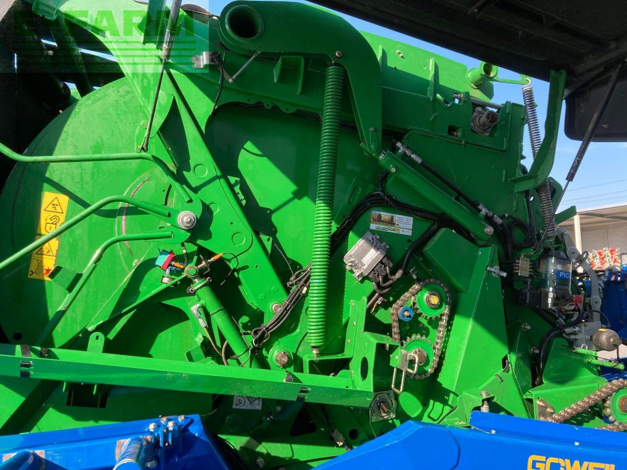 مكبس البالات المستطيله John Deere 960: صورة 28 مكبس البالات المستطيله John Deere 960: صورة 28