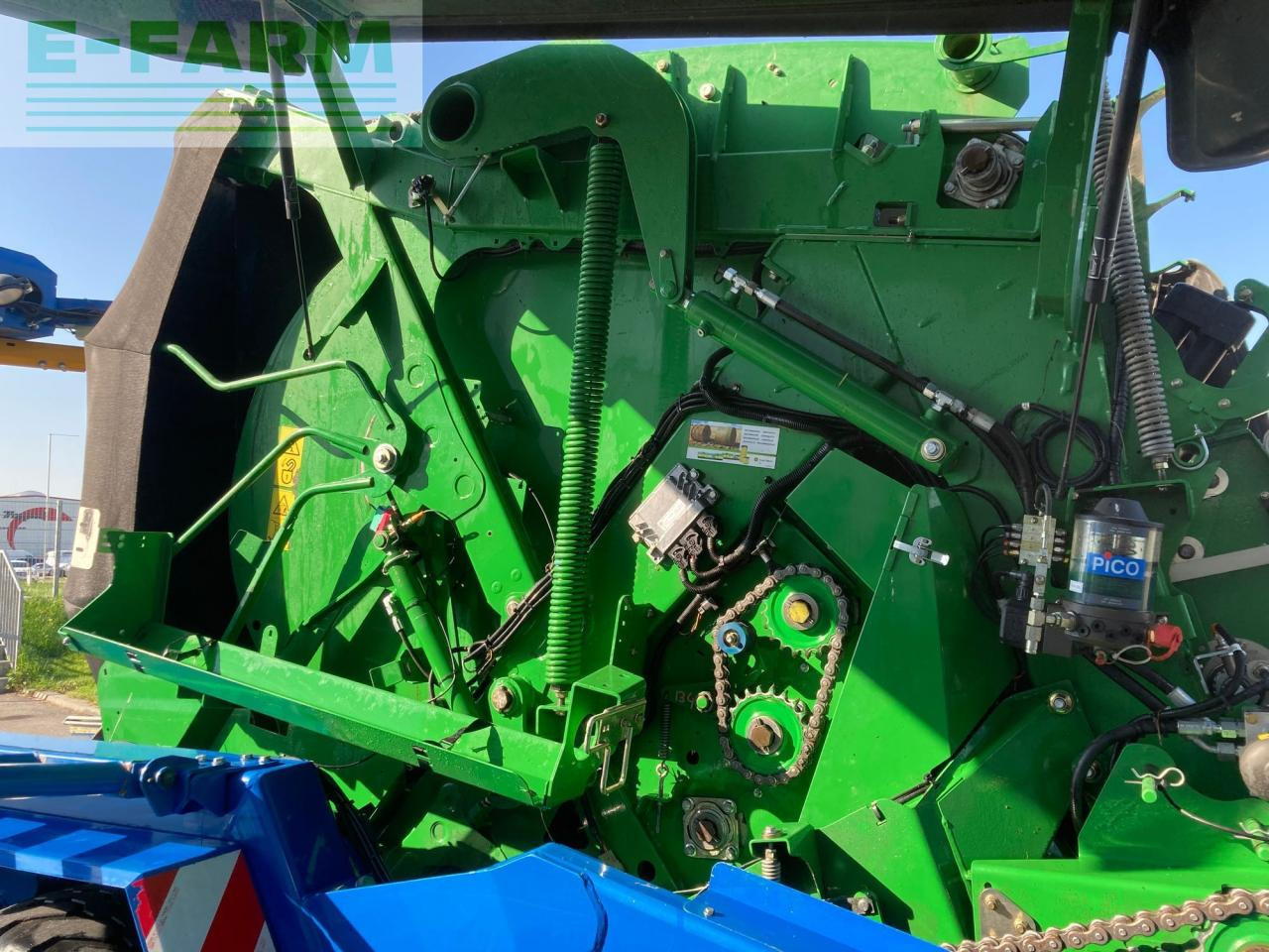 مكبس البالات المستطيله John Deere 960: صورة 21 مكبس البالات المستطيله John Deere 960: صورة 21