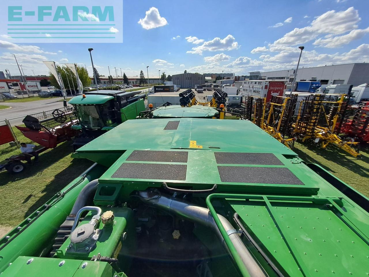 حصادة موحَّدة John Deere W650: صورة 8 حصادة موحَّدة John Deere W650: صورة 8