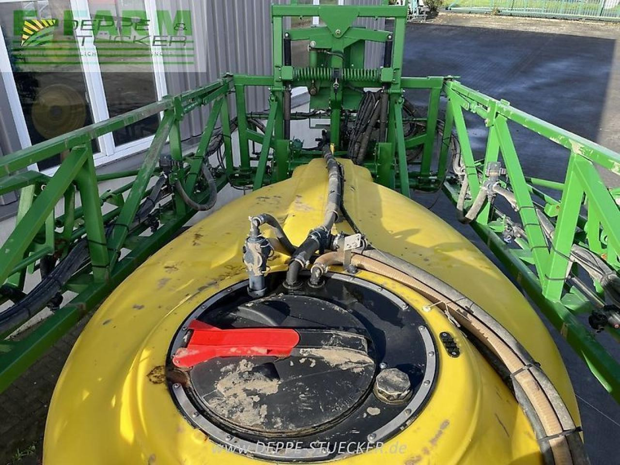 John Deere m740i (mj14) - بخاخ مقطورة: صورة 3 John Deere m740i (mj14) - بخاخ مقطورة: صورة 3