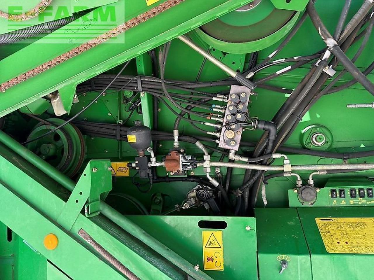 حصادة موحَّدة John Deere t660: صورة 15