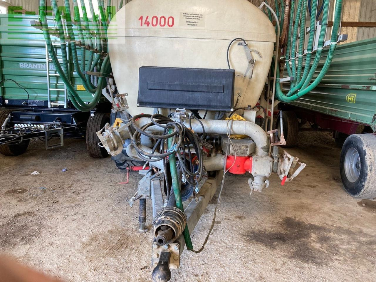 K 14 PUL 14m3 mit 15m Schleppschlauch - معدات التسميد: صورة 4 K 14 PUL 14m3 mit 15m Schleppschlauch - معدات التسميد: صورة 4