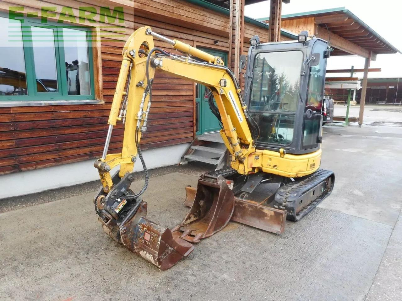 Komatsu pc 26mr-3 ( 2.710kg ) mit powertilt - حفارة مُصَّغرة: صورة 2 Komatsu pc 26mr-3 ( 2.710kg ) mit powertilt - حفارة مُصَّغرة: صورة 2