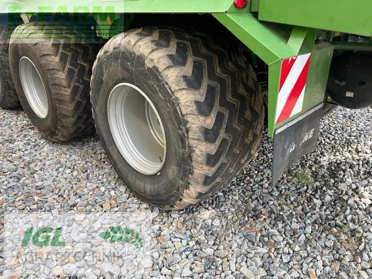 مقطورة زراعية قلابة Krone tx 560 d: صورة 8
