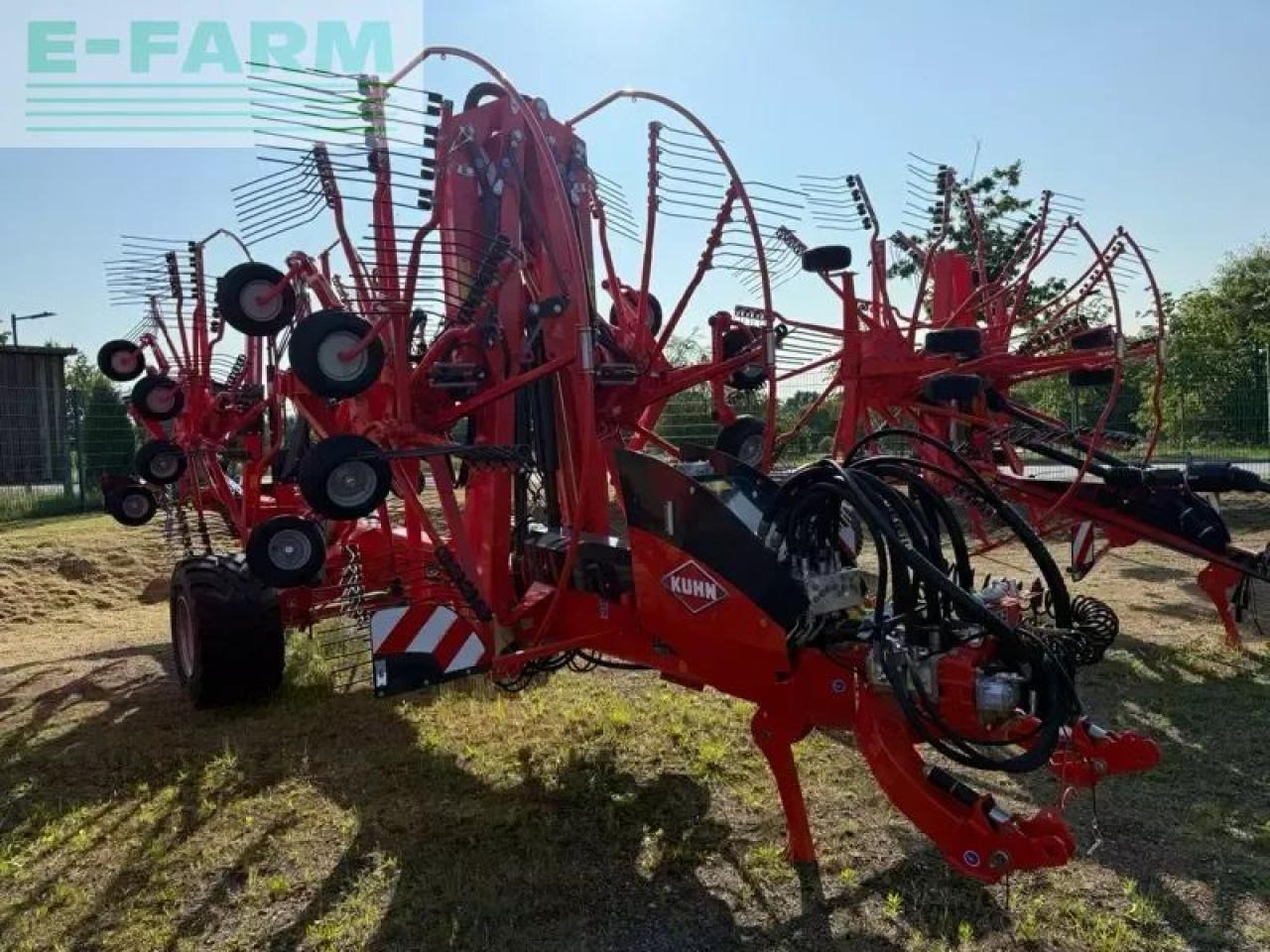 Kuhn ga13231 - آلة تيبيس العشب/ آلة جمع العشب: صورة 2 Kuhn ga13231 - آلة تيبيس العشب/ آلة جمع العشب: صورة 2
