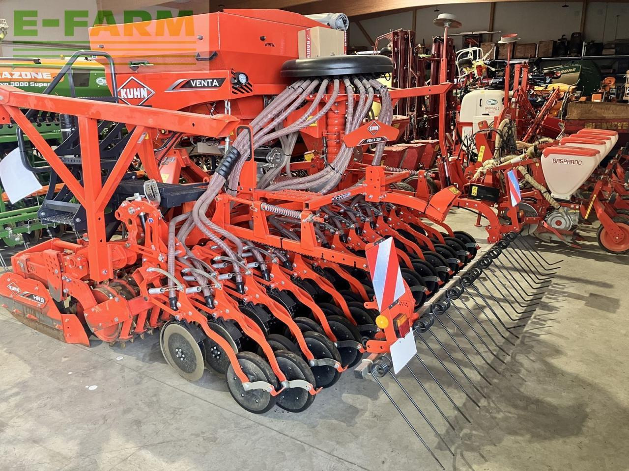 Kuhn venta 330 isobus - doppelscheibenschar - آلة البذر: صورة 1 Kuhn venta 330 isobus - doppelscheibenschar - آلة البذر: صورة 1