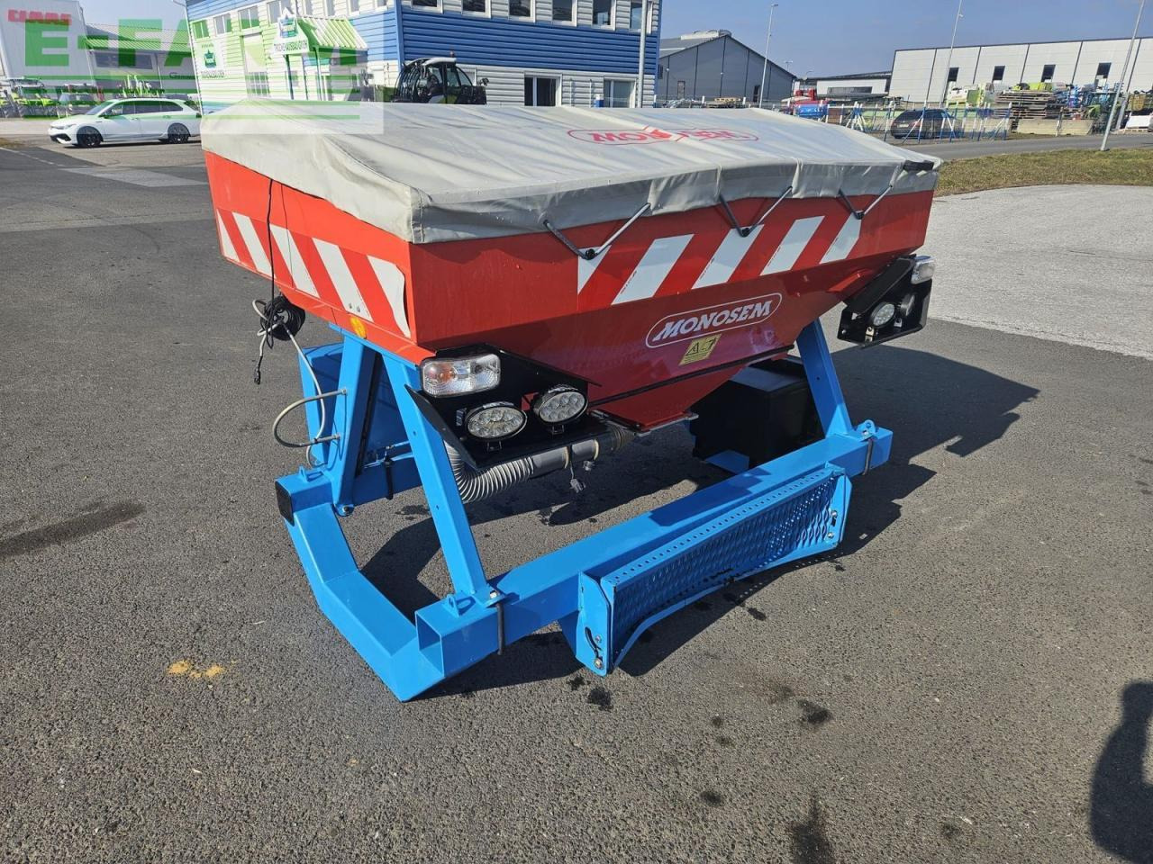 Monosem fronttank ft 1600 - آلة نثر البذور الدقيقة: صورة 1 Monosem fronttank ft 1600 - آلة نثر البذور الدقيقة: صورة 1