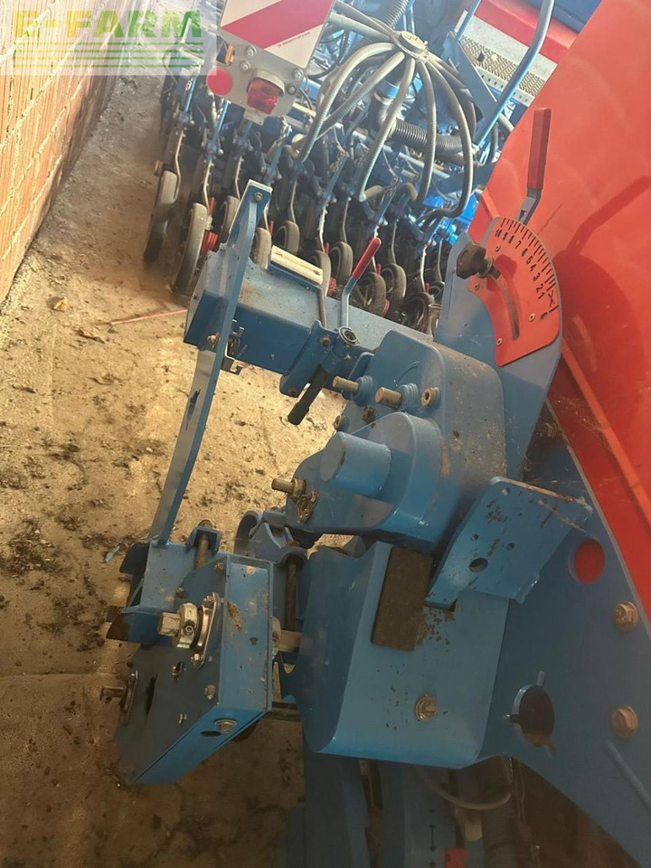 Monosem - آلة نثر البذور الدقيقة: صورة 2 Monosem - آلة نثر البذور الدقيقة: صورة 2